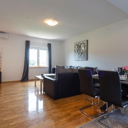 Apartmani Karoca 3 Pula Zewnętrze zdjęcie