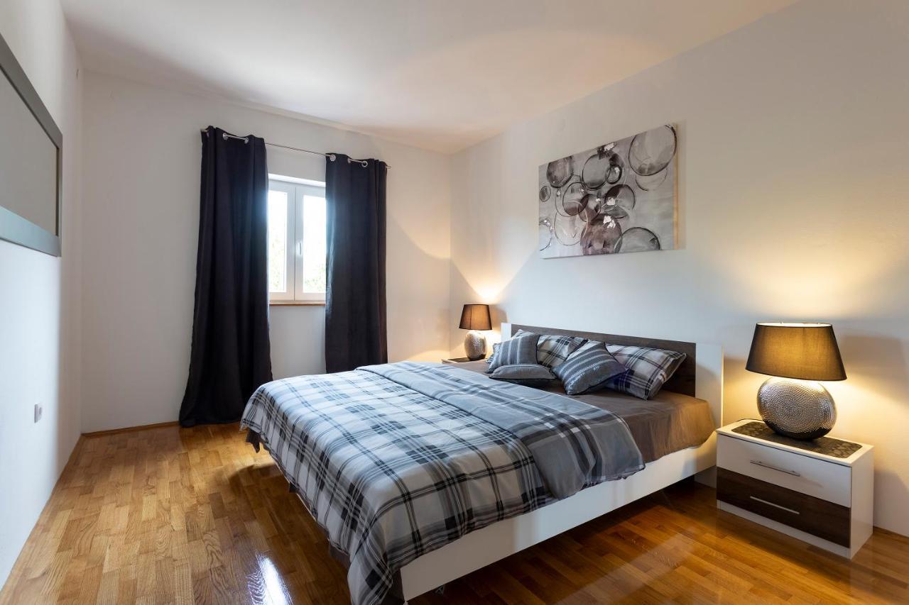 Apartmani Karoca 3 Pula Zewnętrze zdjęcie
