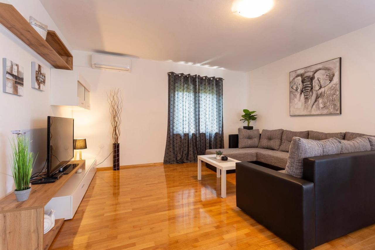 Apartmani Karoca 3 Pula Zewnętrze zdjęcie